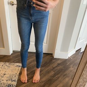 Good American Good Waist Size 28